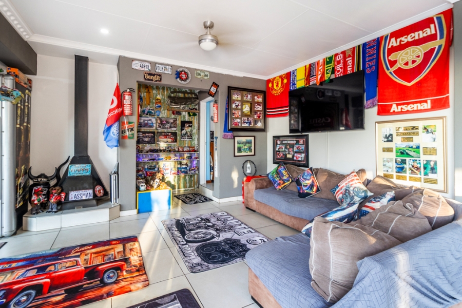 4 Bedroom Property for Sale in Sunnyridge Gauteng