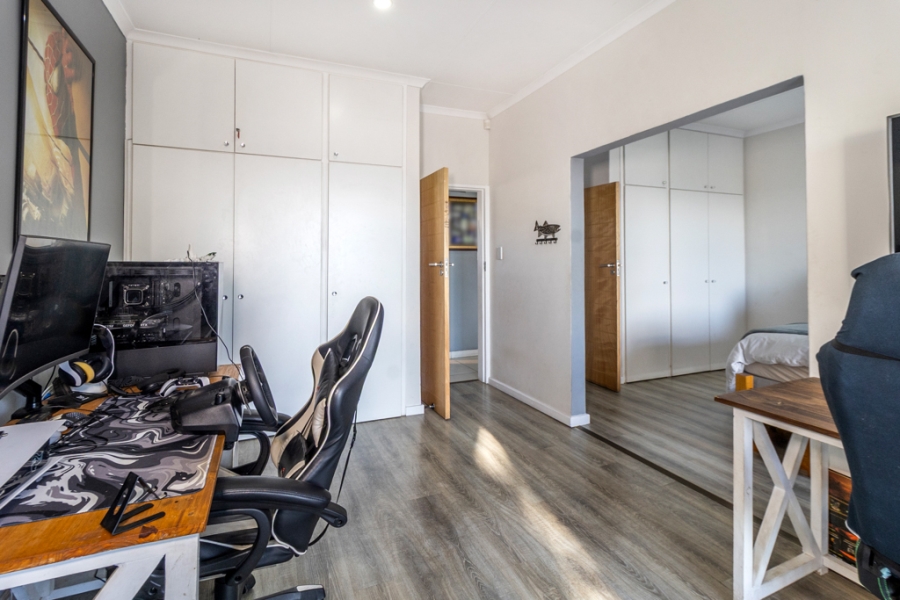 4 Bedroom Property for Sale in Sunnyridge Gauteng