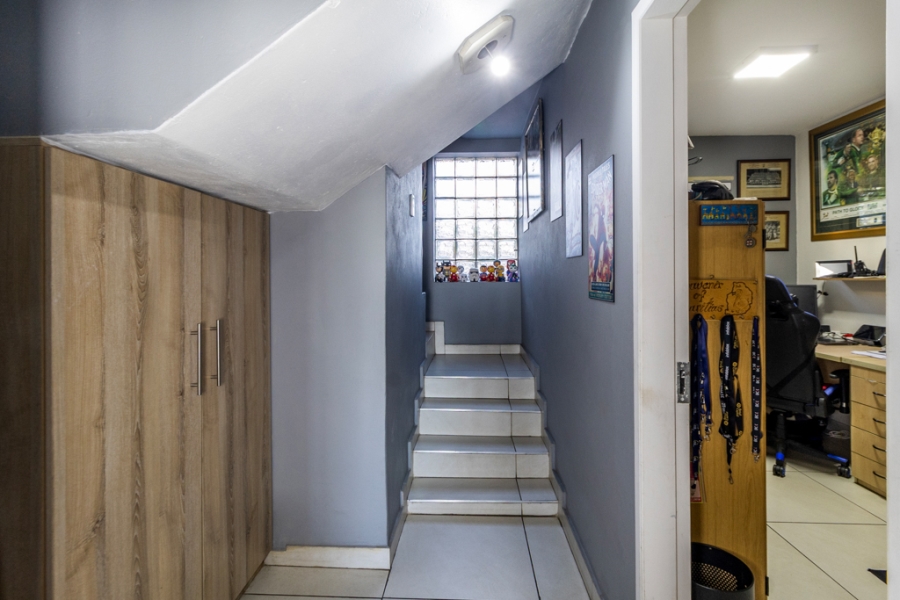 4 Bedroom Property for Sale in Sunnyridge Gauteng