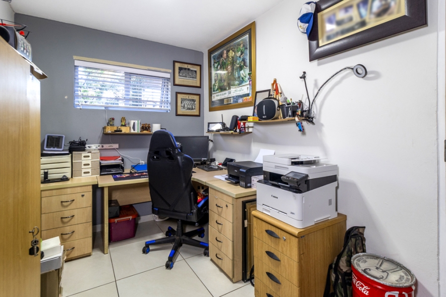 4 Bedroom Property for Sale in Sunnyridge Gauteng