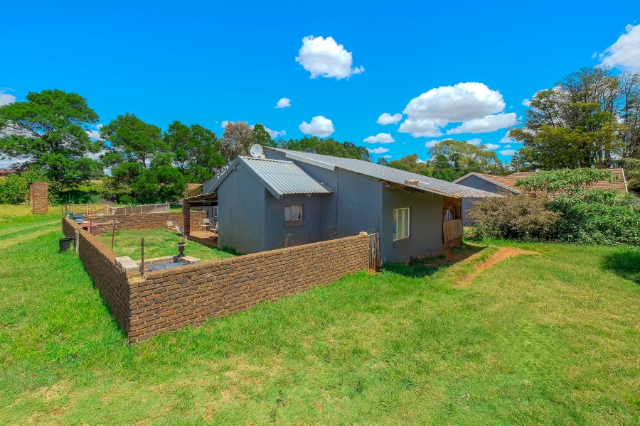 4 Bedroom Property for Sale in Avalonia A H Gauteng