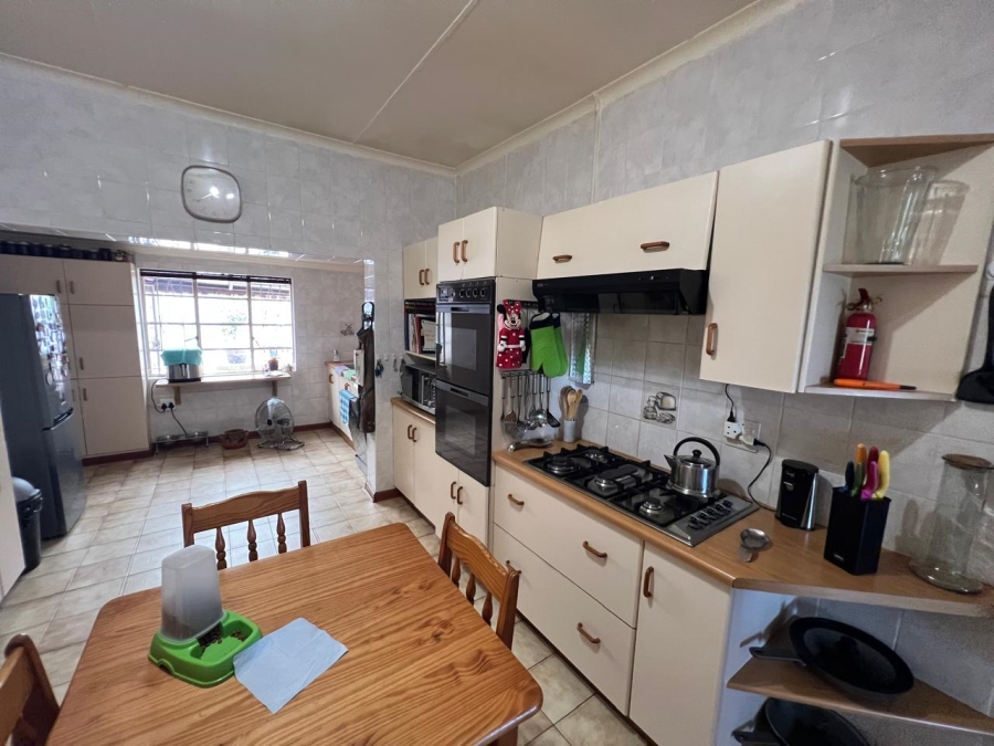 3 Bedroom Property for Sale in Helderstrome AH Gauteng