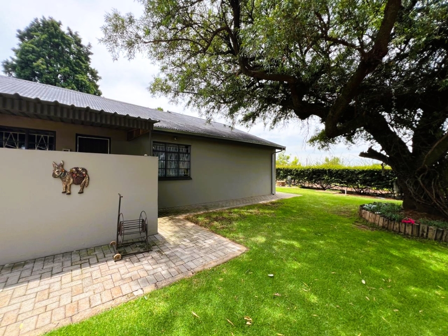 3 Bedroom Property for Sale in Helderstrome AH Gauteng