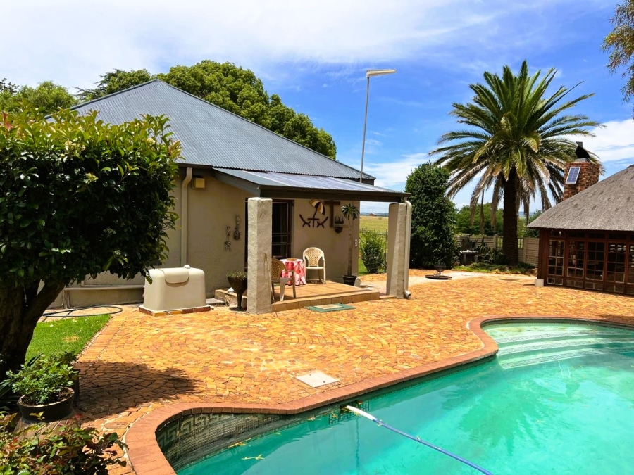 3 Bedroom Property for Sale in Helderstrome AH Gauteng