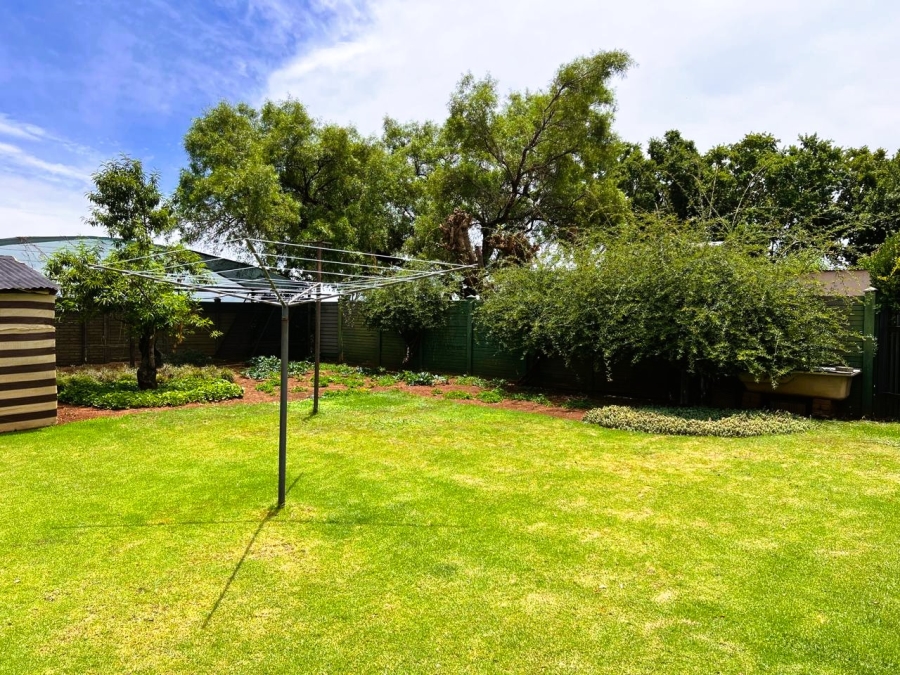 3 Bedroom Property for Sale in Helderstrome AH Gauteng