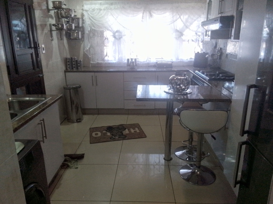 2 Bedroom Property for Sale in Kagiso Gauteng