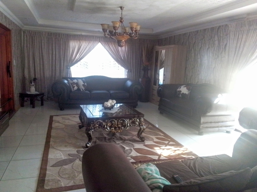 2 Bedroom Property for Sale in Kagiso Gauteng