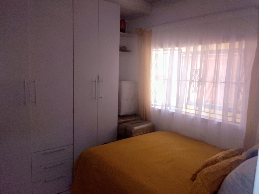 2 Bedroom Property for Sale in Kagiso Gauteng