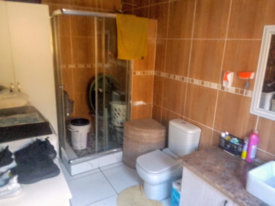 2 Bedroom Property for Sale in Kagiso Gauteng