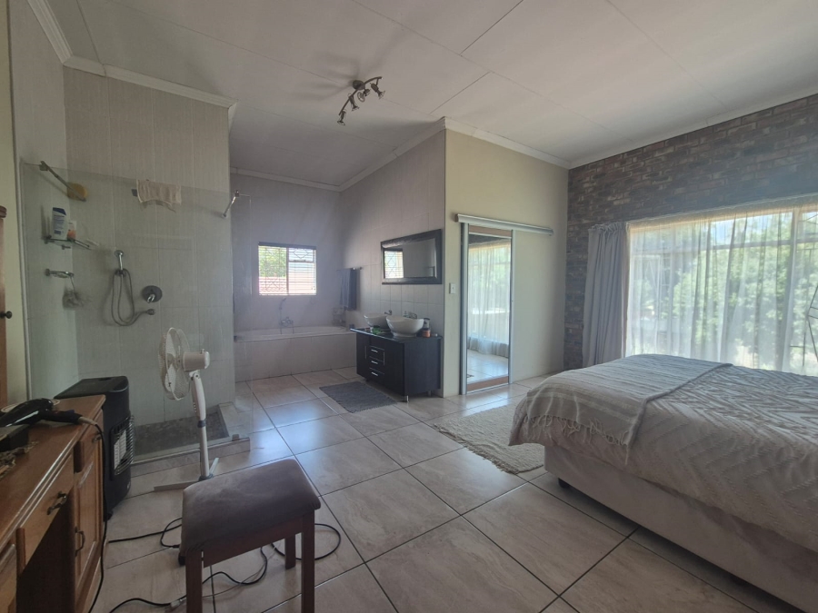 3 Bedroom Property for Sale in Three Rivers East Gauteng