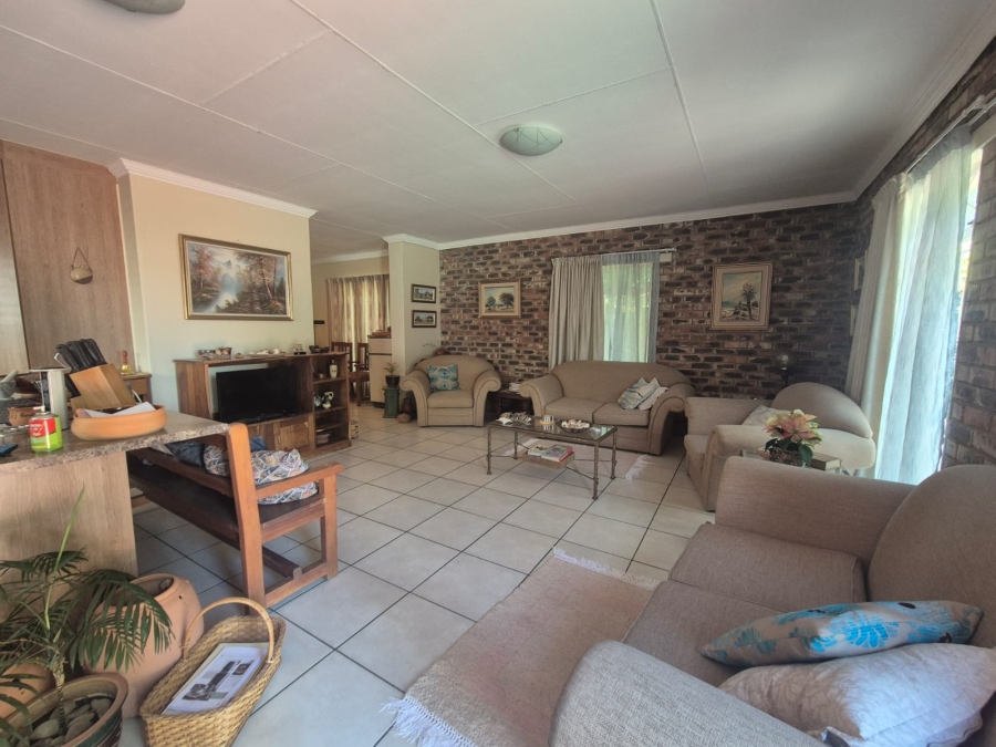 3 Bedroom Property for Sale in Three Rivers East Gauteng