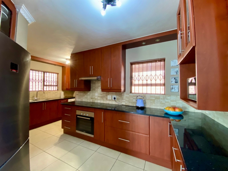 3 Bedroom Property for Sale in Erasmuskloof Gauteng