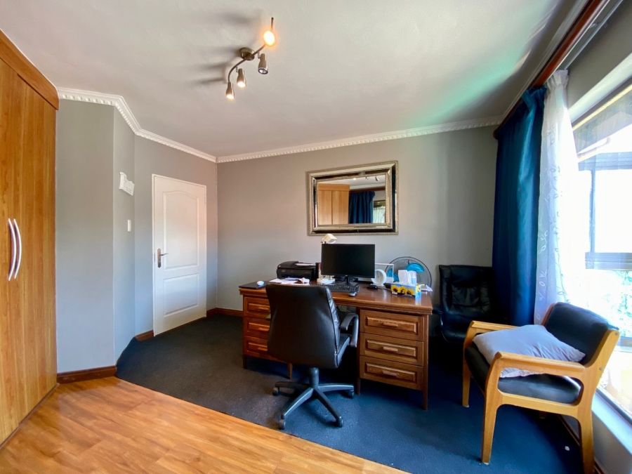 3 Bedroom Property for Sale in Erasmuskloof Gauteng