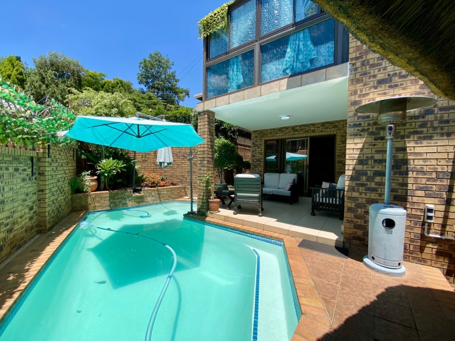 3 Bedroom Property for Sale in Erasmuskloof Gauteng