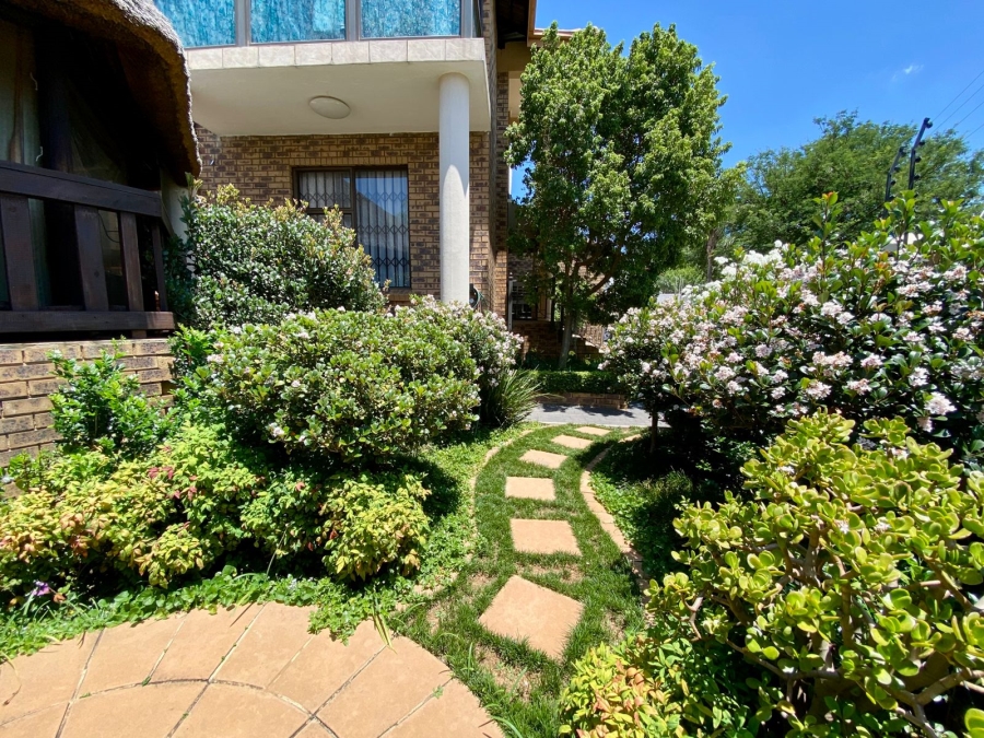 3 Bedroom Property for Sale in Erasmuskloof Gauteng