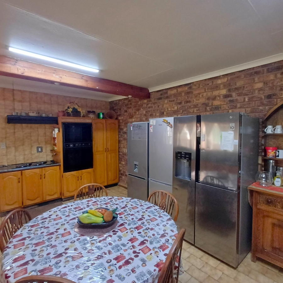 6 Bedroom Property for Sale in Meyerton South Gauteng