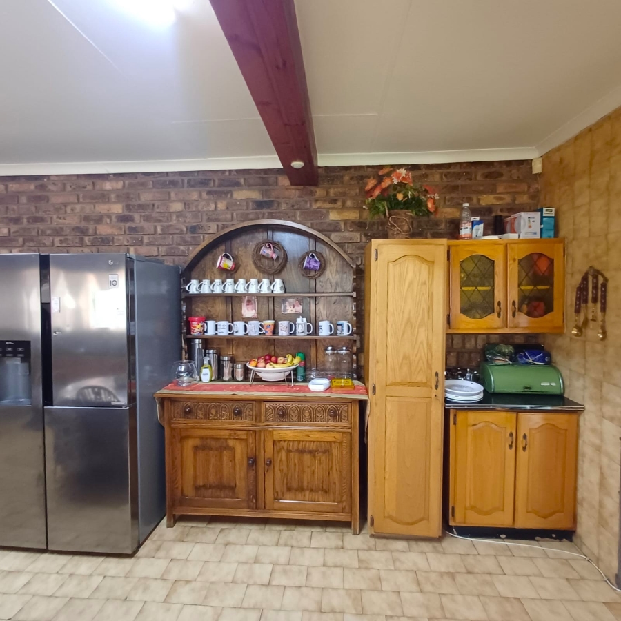 6 Bedroom Property for Sale in Meyerton South Gauteng