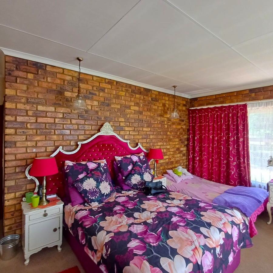 6 Bedroom Property for Sale in Meyerton South Gauteng