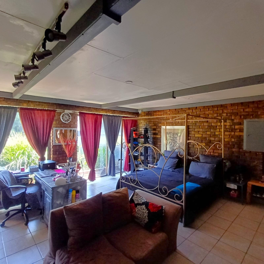 6 Bedroom Property for Sale in Meyerton South Gauteng