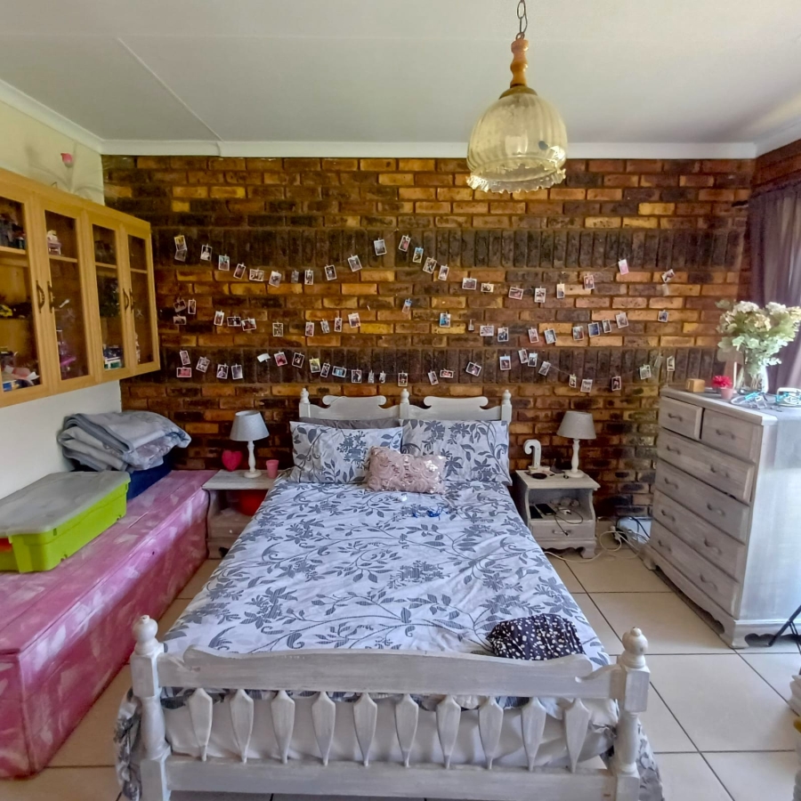 6 Bedroom Property for Sale in Meyerton South Gauteng