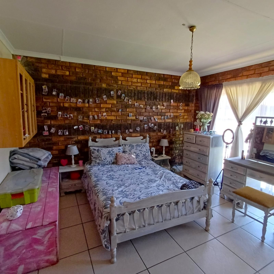 6 Bedroom Property for Sale in Meyerton South Gauteng