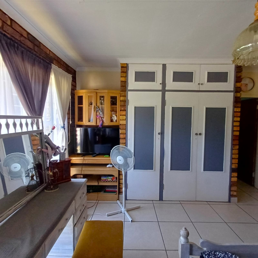 6 Bedroom Property for Sale in Meyerton South Gauteng