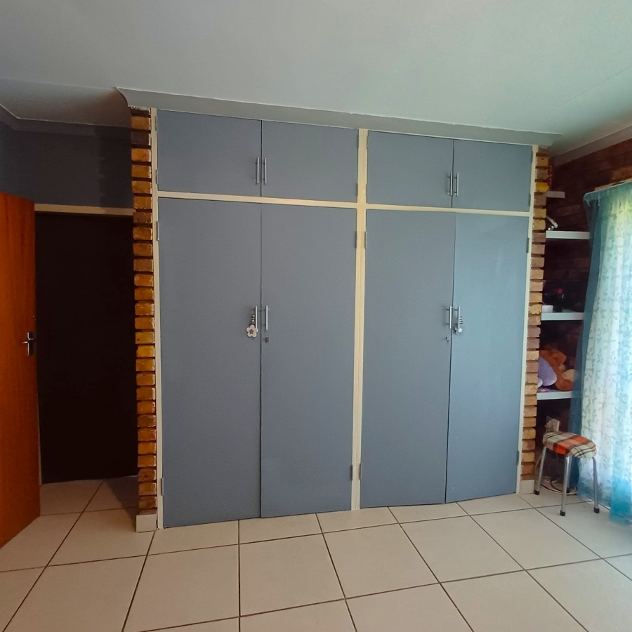 6 Bedroom Property for Sale in Meyerton South Gauteng