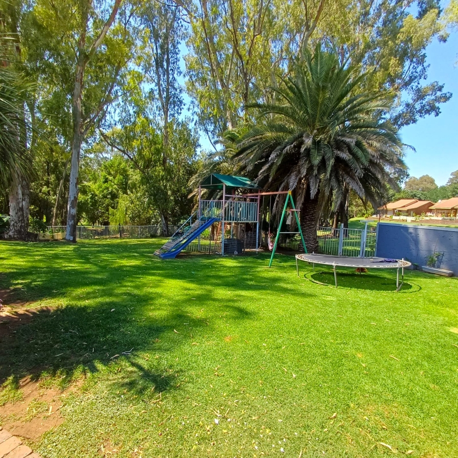 6 Bedroom Property for Sale in Meyerton South Gauteng