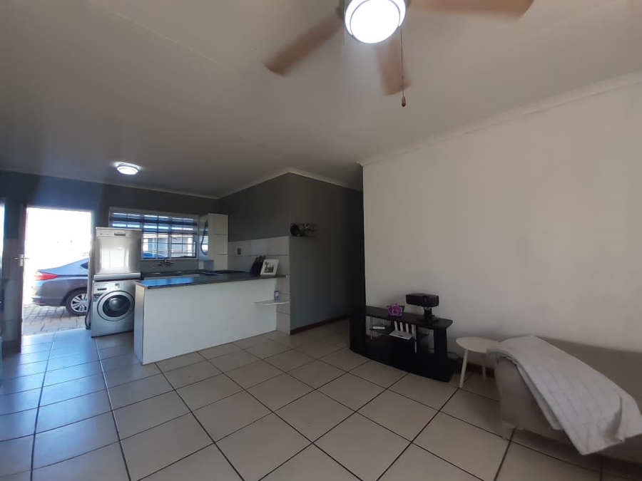 To Let 3 Bedroom Property for Rent in Riversdale Gauteng