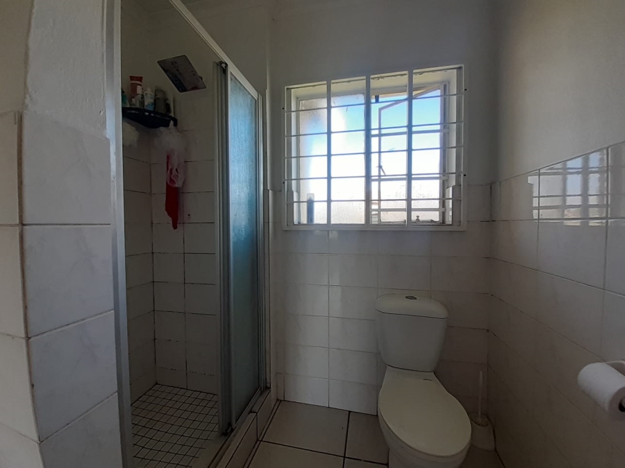 To Let 3 Bedroom Property for Rent in Riversdale Gauteng