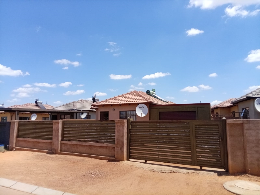 3 Bedroom Property for Sale in Soshanguve VV Gauteng