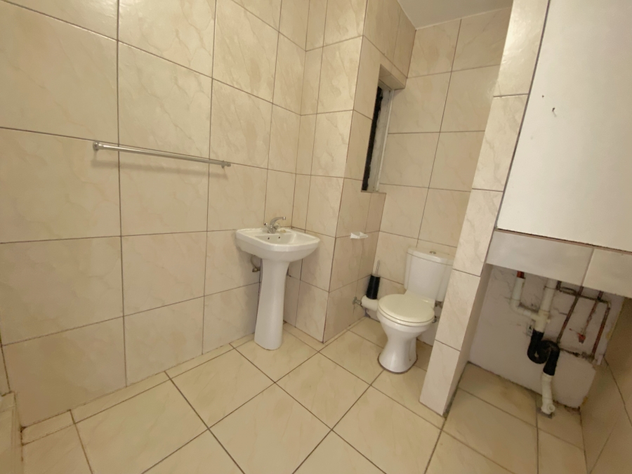 2 Bedroom Property for Sale in Wilro Park Gauteng