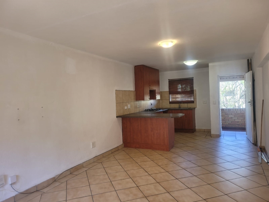 2 Bedroom Property for Sale in Wilro Park Gauteng
