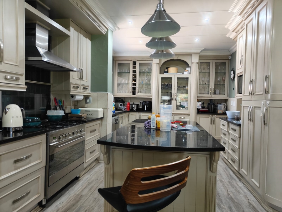 4 Bedroom Property for Sale in Kameeldrift East Gauteng