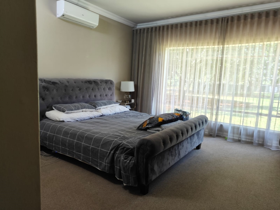 4 Bedroom Property for Sale in Kameeldrift East Gauteng