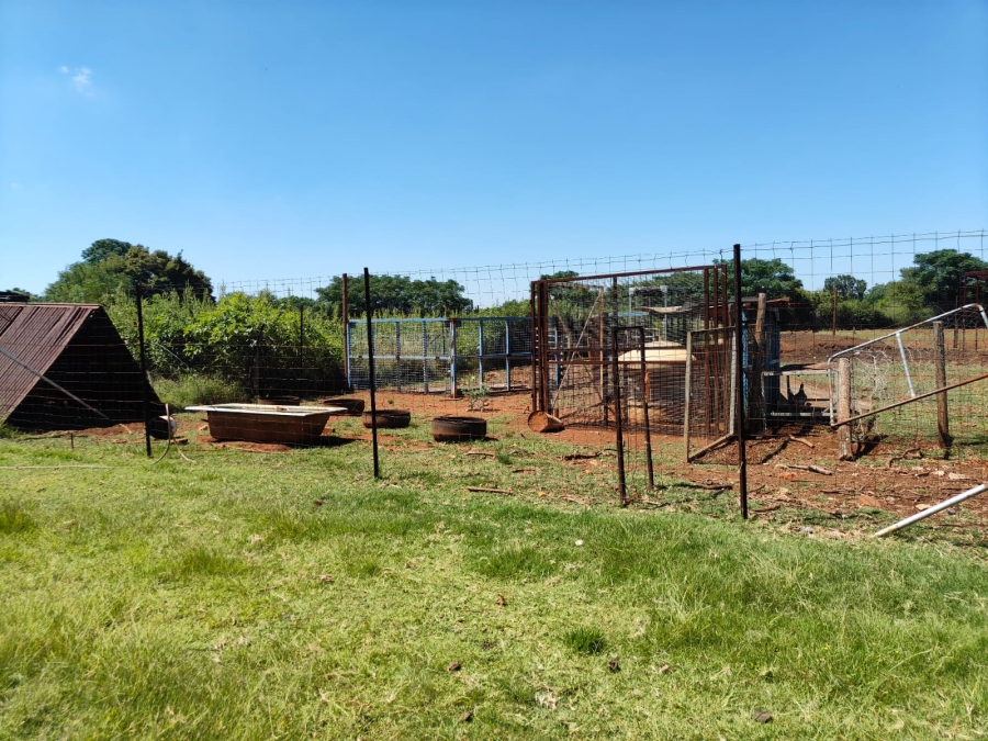 4 Bedroom Property for Sale in Kameeldrift East Gauteng