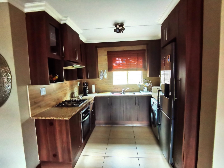 2 Bedroom Property for Sale in Andeon Gauteng