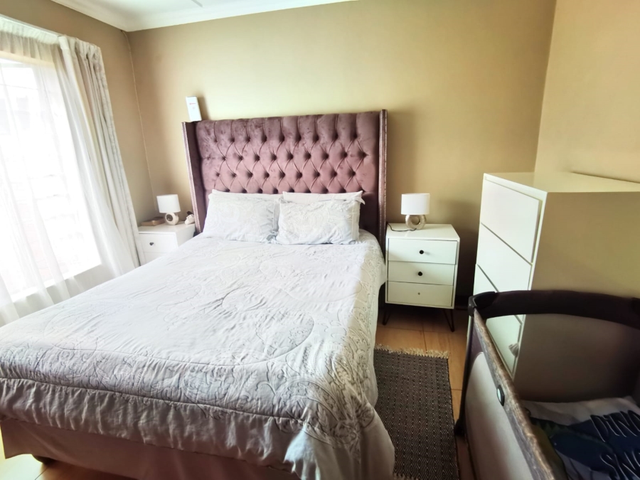 2 Bedroom Property for Sale in Andeon Gauteng