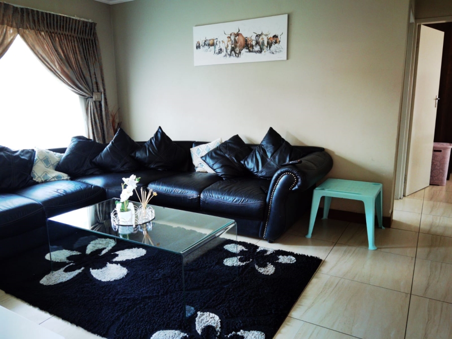 2 Bedroom Property for Sale in Andeon Gauteng