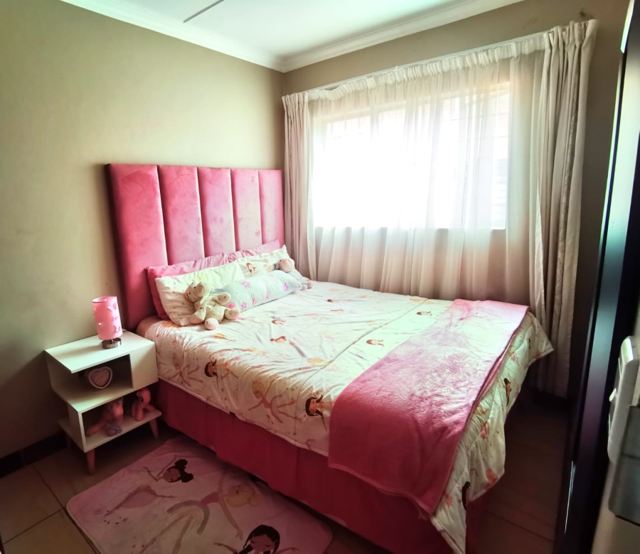 2 Bedroom Property for Sale in Andeon Gauteng