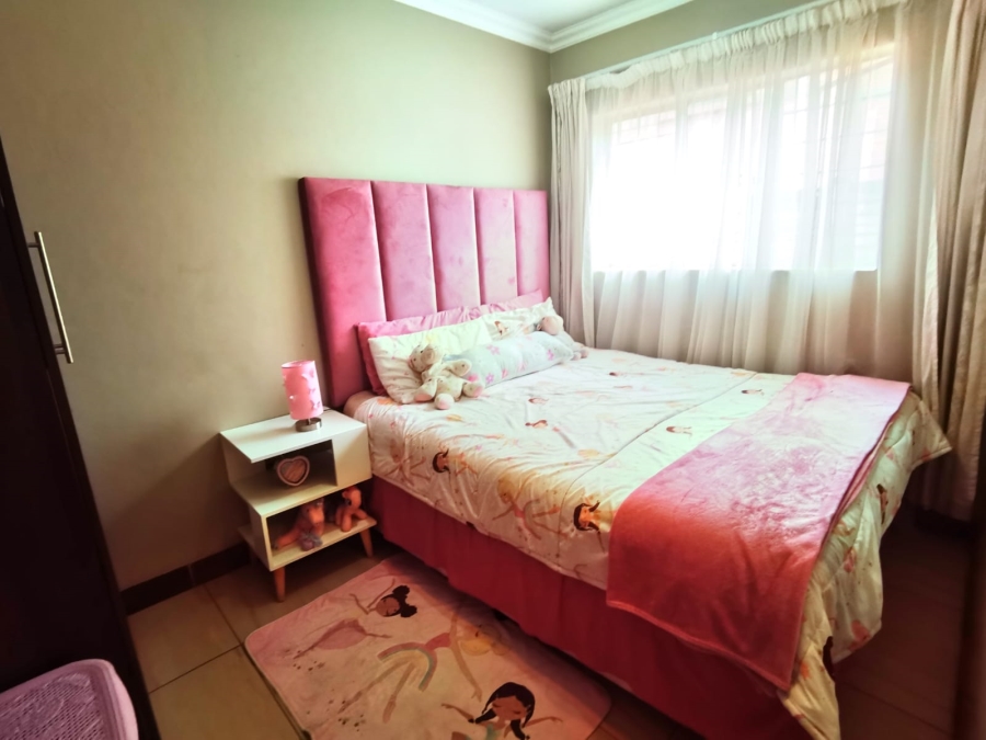 2 Bedroom Property for Sale in Andeon Gauteng