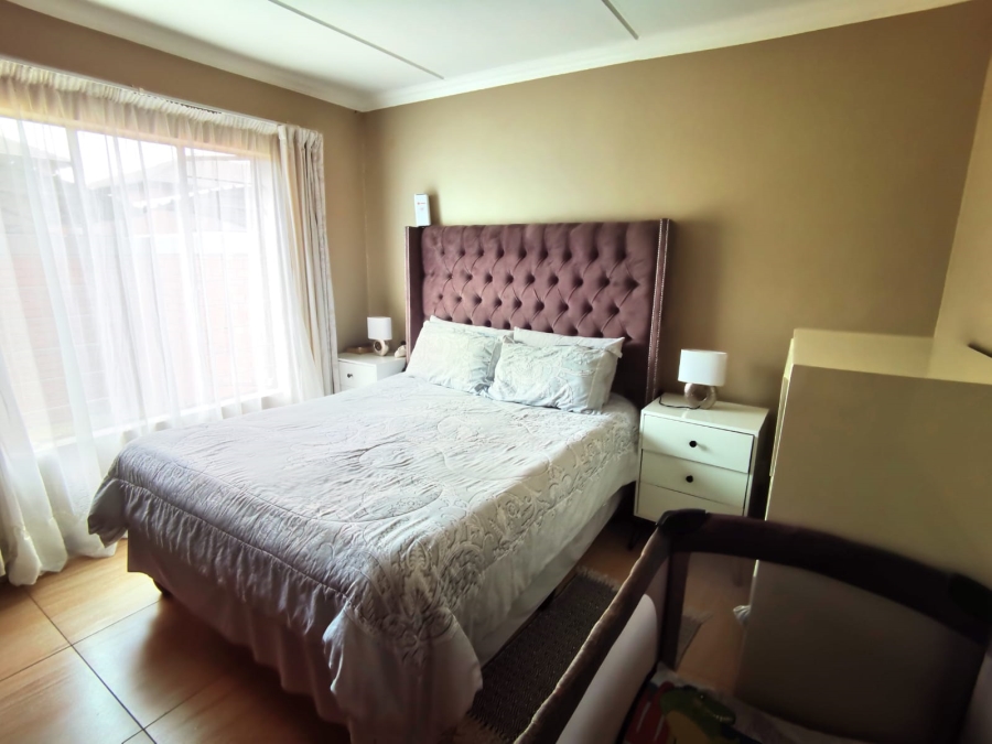 2 Bedroom Property for Sale in Andeon Gauteng