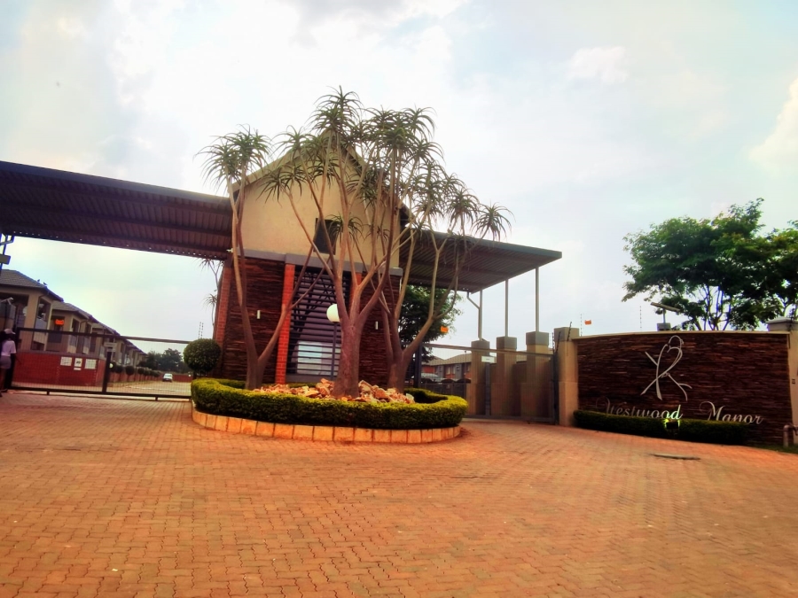 2 Bedroom Property for Sale in Andeon Gauteng
