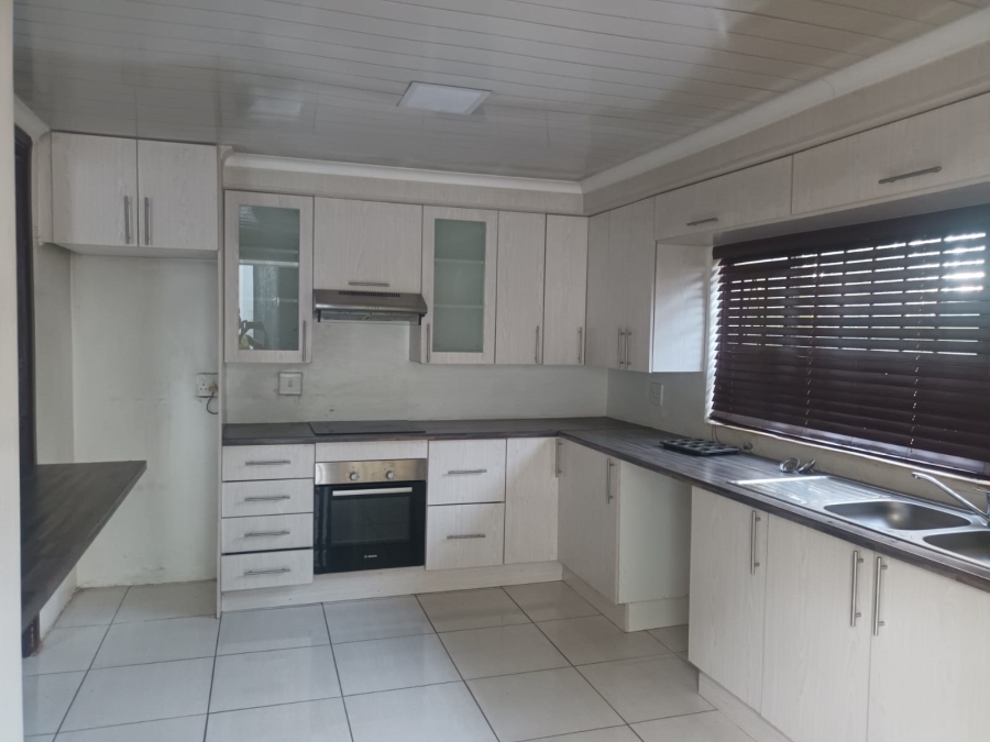 To Let 2 Bedroom Property for Rent in Proclamation Hill Gauteng