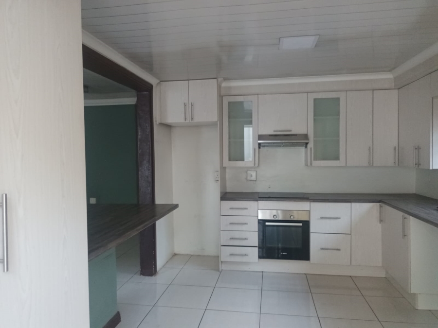 To Let 2 Bedroom Property for Rent in Proclamation Hill Gauteng