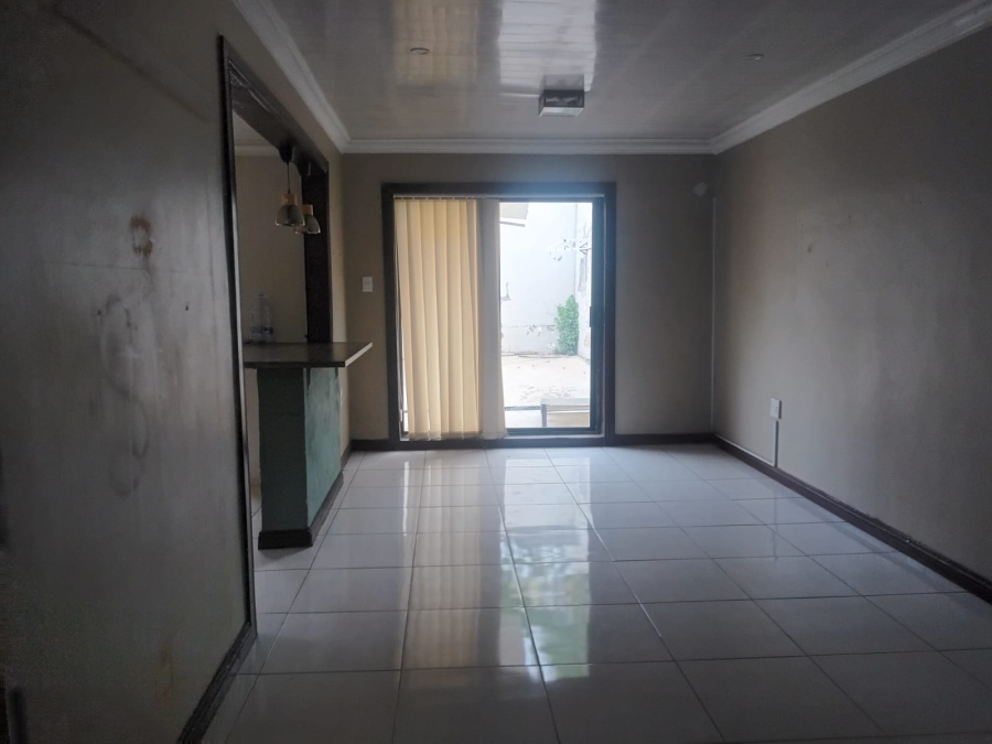 To Let 2 Bedroom Property for Rent in Proclamation Hill Gauteng