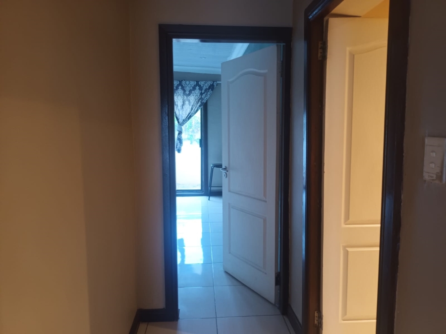 To Let 2 Bedroom Property for Rent in Proclamation Hill Gauteng
