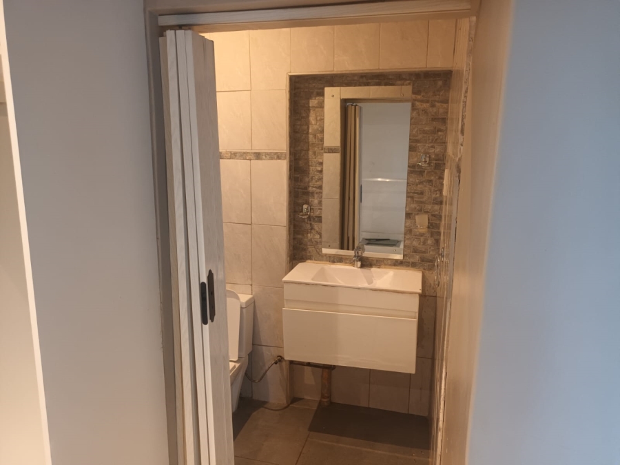 To Let 2 Bedroom Property for Rent in Proclamation Hill Gauteng