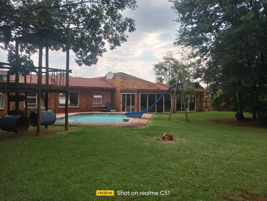 4 Bedroom Property for Sale in Dalpark Gauteng