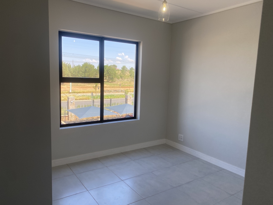 To Let 1 Bedroom Property for Rent in Mooikloof Equestrian Estate Gauteng